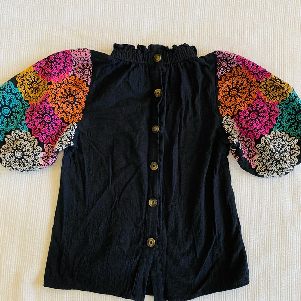 THML Anthropologie Floral Embroidered Puff Sleeve Top - Picture 5 of 12